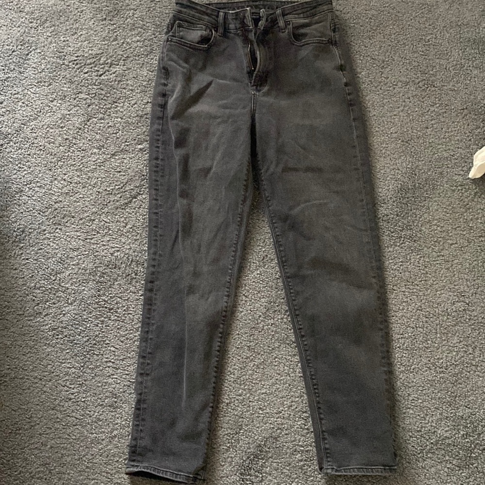 Black mom jeans